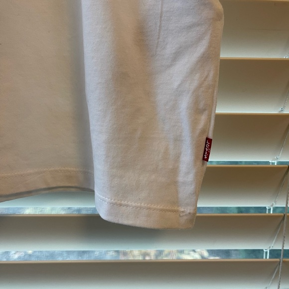 NEW Levi’s Rainbow Logo T-Shirt - Picture 5 of 6